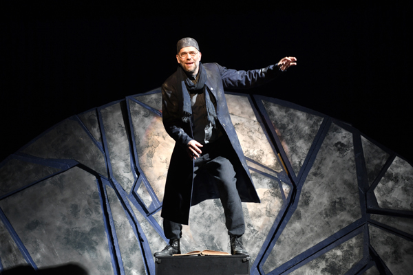 Andreas Hueck als Faust, Foto: Ruediger Boehme, Brandenburger Theater